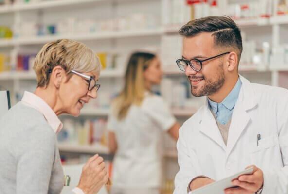 pharmacist speaking with patient